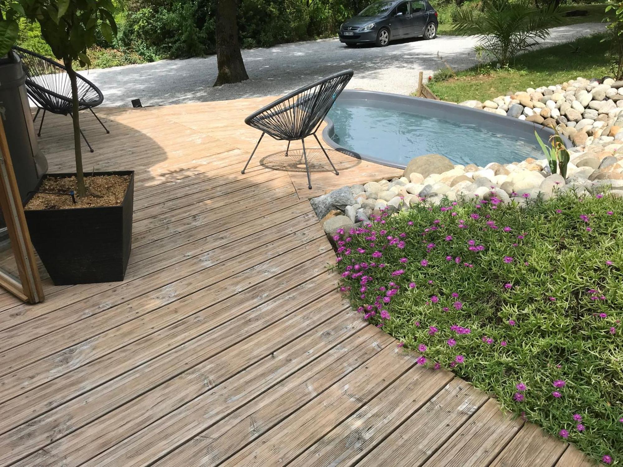 Bus Atypique Au Bord Du Canal Du Midi Et Au Coeur D'Une Foret 2 Chambres Villepinte  Exteriér fotografie